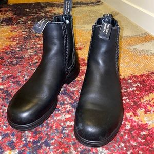 Blundstone chelsea boot